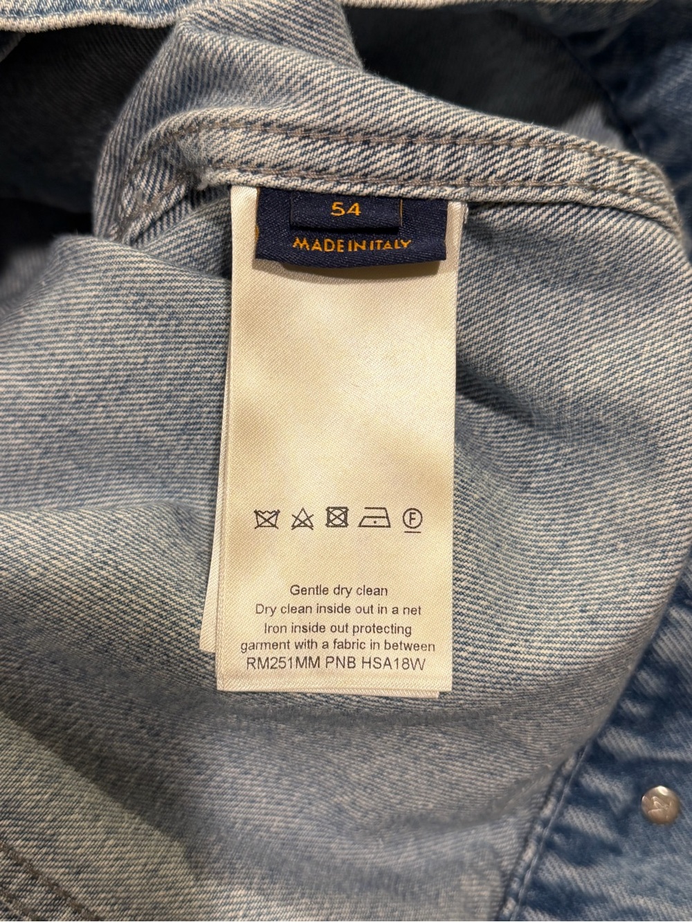 Louis Vuitton SS25 Frayed / Distressed Monogram Blue Denim Trucker Jacket - Picture 14 of 16